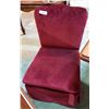 Image 1 : BURGUNDY SLIPPER CHAIR
