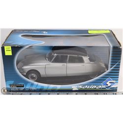 SOLIDO S 1:18 DIE CAST 1963 CITROEN DS 19 BERLINE