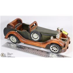 WOODEN CAR ORNAMENT W/ MOVABLE WHEELS