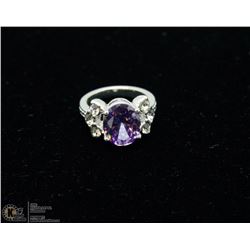 NEW ELEGANT LADY CZ RING