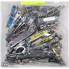 Image 1 : BAG OF ASSORTED NAIL CLIPPERS