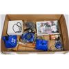 Image 1 : BOX W/HOCKEY BELL NOISEMAKERS, SHARK
