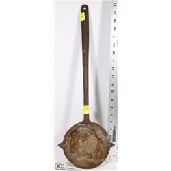 LARGE LADEL FOR CASTING METAL