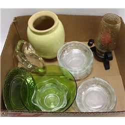 BOX OF VINTAGE GLASSWARE