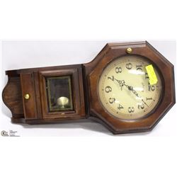 VINTAGE BULOVA WALL MOUNTING CLOCK