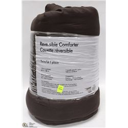 TWIN SIZE REVERSIBLE COMFORTER