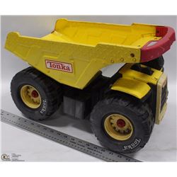 METAL TONKA DUMP TRUCK