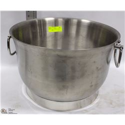 LARGE NSF 17" WIDE STAINLESS STEEL BOWL