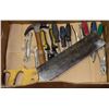 Image 1 : BOX OF ASSORTED HAND TOOLS