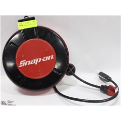 SNAP-ON HANGING RETRACTABLE CORD -