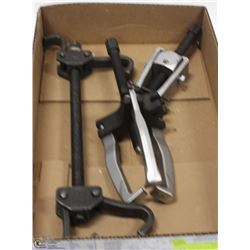BOX W/3 VARIOUS PULLERS