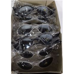 FLAT OF SUNGLASSES