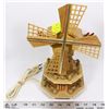Image 1 : VINTAGE HANDCRAFTED MUSICAL WINDMILL LAMP