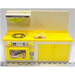 VINTAGE ISLAND KITCHEN COMPLETE WITH ALL