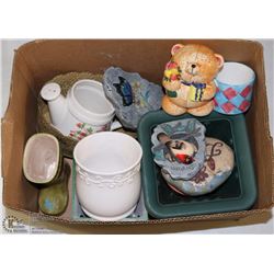 BOX OF PLANTERS AND GARDEN STONES