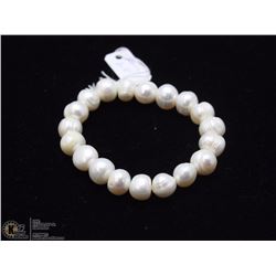 118-FRESH WATER PEARL BRACELET 7.5"