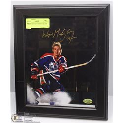 WAYNE GRETZKY SIGNED OILERS PICTURE