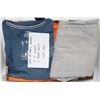 Image 1 : FLAT OF 2XL MENS CLOTHES INCL 3 TSHIRTS, 1 TRACK