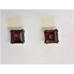 #24-10KT WHITE GOLD GARNET EARRINGS