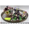 Image 1 : TRAY OF ESTATE ENGLISH FLOWER ORNAMENTS