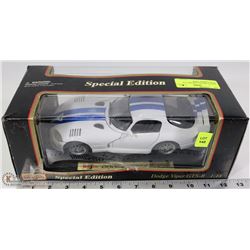 MAISTO SPECIAL EDITION 1:18 SCALE DODGE VIPER