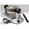 Image 1 : WARING PRO DUAL  BURNER WAFFLE MAKER