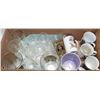 Image 1 : 1 BOX OF GLASSWARE WITH NORMAN ROCKWELL CUPS