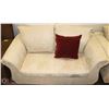 Image 2 : NEW BEIGE MICROFIBRE 78" SOFA 57" LOVE SEAT AND