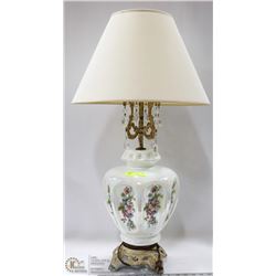 VINTAGE ESTATE HANDPAINTED STYLE FLORAL LAMP
