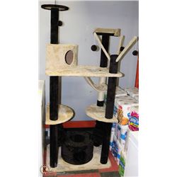 NEW 31"X22"X72"H CAT HOUSE SCRATCHING POST AND