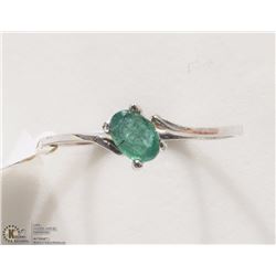 #35-14K WHITE GOLD EMERALD RING