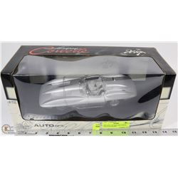 DIE CAST 1:18 AUTO ART DESIGN CORVETTE SILVER