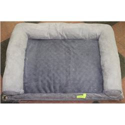 MEDIUM ORTHOPEDIC PLUSH SOFA PET BED ,GREY