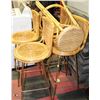 Image 1 : SET OF 4 SWIVEL WICKER STOOLS SOLD WITH ONE