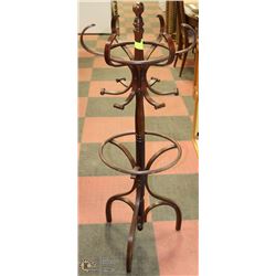 CHILD'S SIZE SPINNER WOOD COAT HANGER