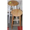 Image 1 : 2 WOOD BAR STOOLS