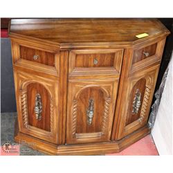 VINTAGE ESTATE HALL CABINET