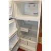 Image 2 : FRIGIDAIRE TOP FREEZER REFRIGERATOR