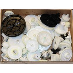 BOX OF PLASTIC GEARS WITH MOTOR AND ASSORTED