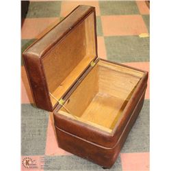 BROWN ROLLING OTTOMAN WITH INTERNAL STORAGE