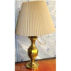 VINTAGE BRASS LAMP