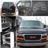 Image 1 : FEATURE LOT 320 2005 GMC SAVANA CARGO VAN