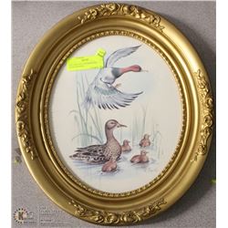 VINTAGE OVAL FRAME SIGNED DUCK PAINTING