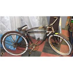 1940'S SCHWINN BALLOON TIRE BICYCLE