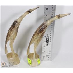 PAIR OF HORN CARVED BIRDS