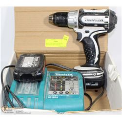 MAKITA 18V DRILL SET WITH 2 BATTERIES AND CHARGER