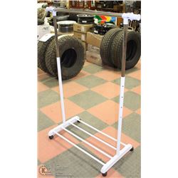 PORTABLE CLOTHES RACK