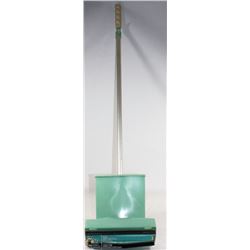 VINTAGE KENMORE AUTOMATIC RUG SHAMPOOER IN