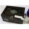 Image 2 : NEW HARLEY DAVIDSON MEMORY BOX AND TWO GLASS VASES