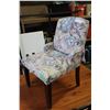 Image 2 : UPOLSTERED VANITY CHAIR